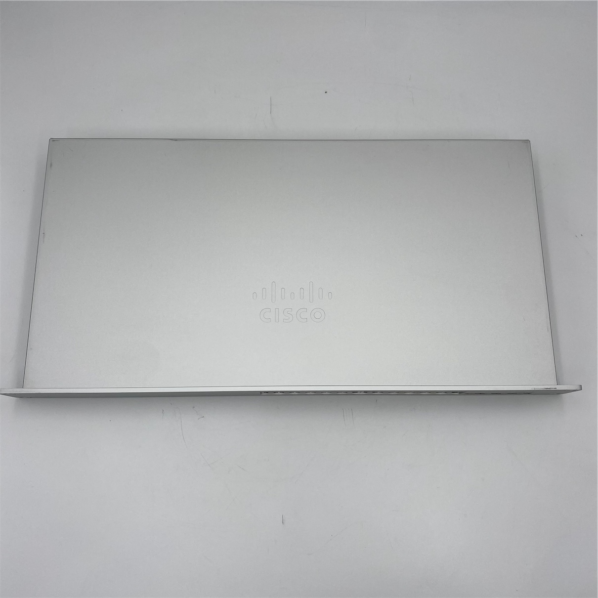 CISCO MERAKI CLOUD-MANAGED 24 PORT GIGABIT SWITCH - Image 3
