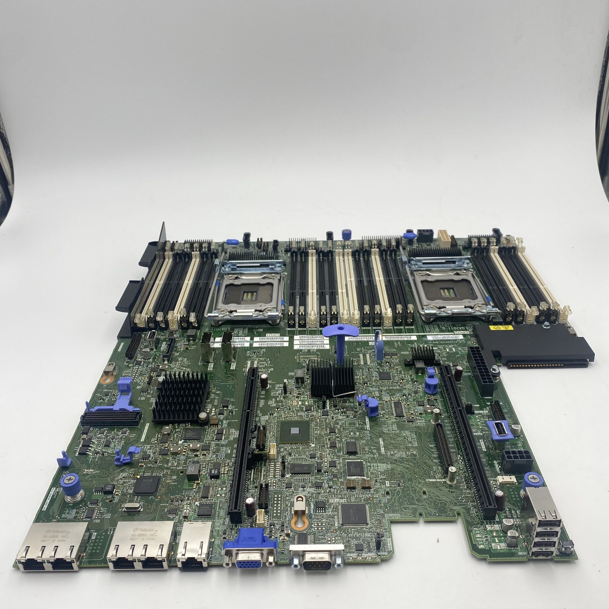 IBM XSERIES 3650M4 SYSTEM BOARD V2 00MX553 00MV215 00AM209 00D2888 00MV219 - Imagen 2