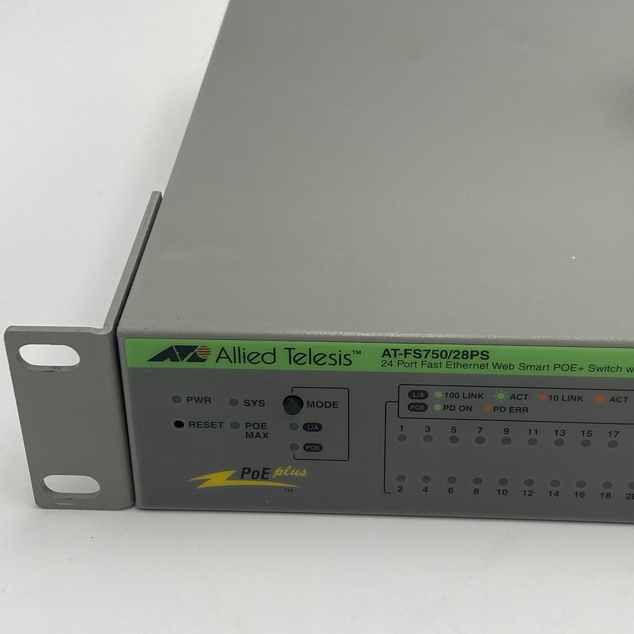 Allied Telesis 24 Port Fast Ethernet Web Smart POE+ Switch AT-FS750/28PS - Imagen 4
