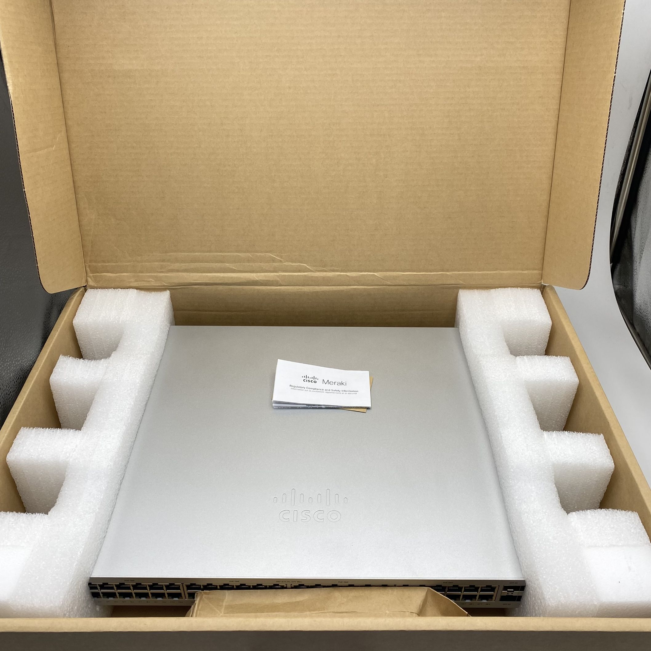 Cisco Meraki 48-Port PoE Cloud Managed Gigabit Switch *Unclaimed* MS120-48FP-HW - Image 2