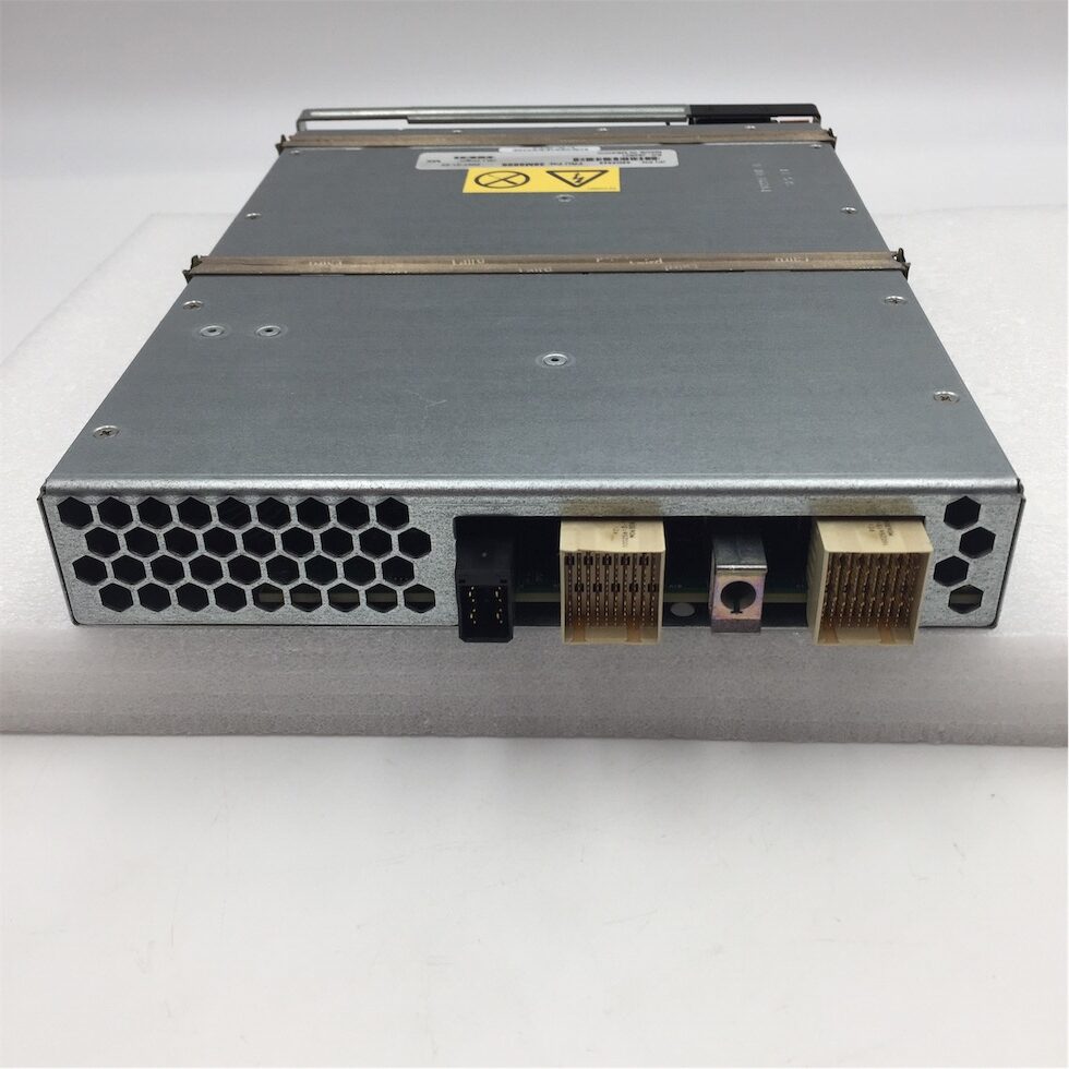 IBM DS4700 70A controller *WITH BATTERY PN: 41Y0679, NO SFP's* 26K7949 39M5896 - Imagen 3