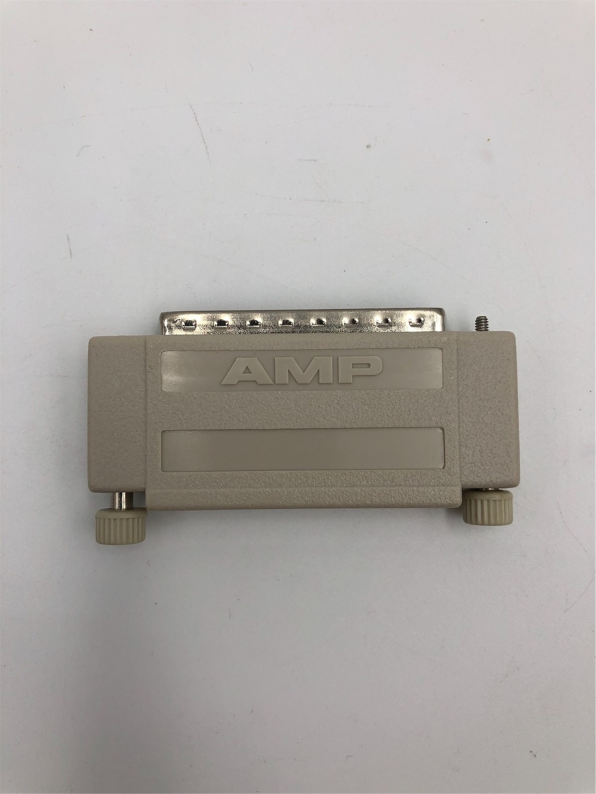 Amphenol LVD/SE MULTIMODE SPI-3/SPI-4 TERMINATOR 1696105-1 - Imagen 3