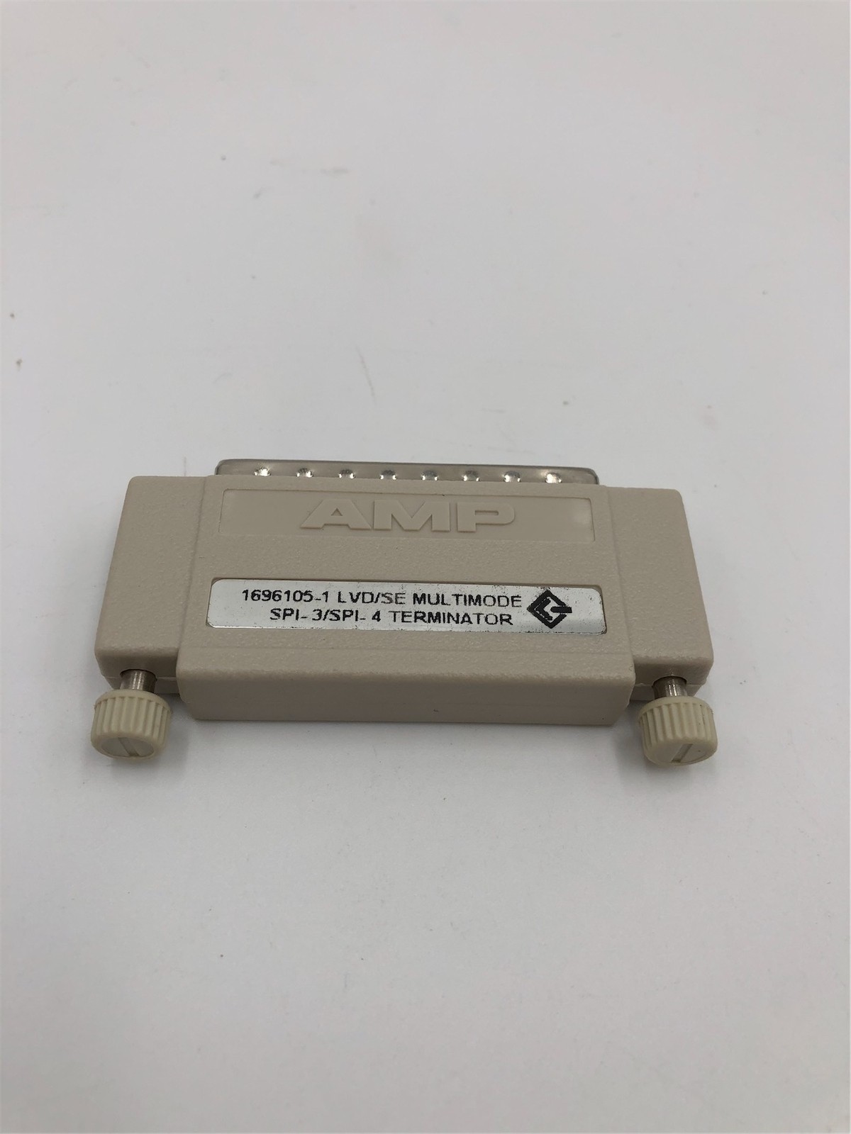 Amphenol LVD/SE MULTIMODE SPI-3/SPI-4 TERMINATOR 1696105-1 - Imagen 6